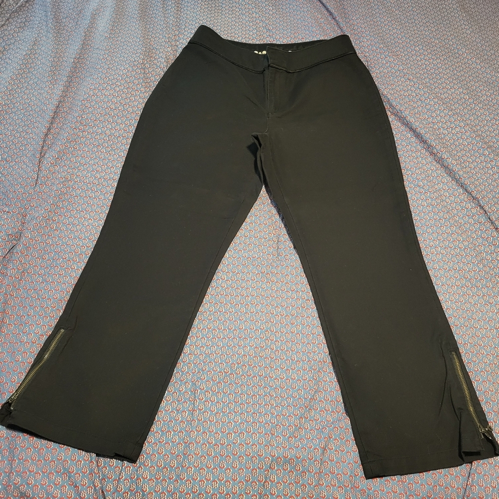 Coldwater Creek Black Capri Pants Size 8